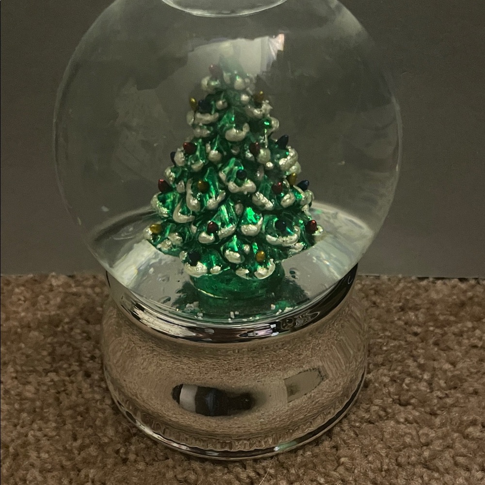 Towle Green Christmas Tree Snow Globe music box